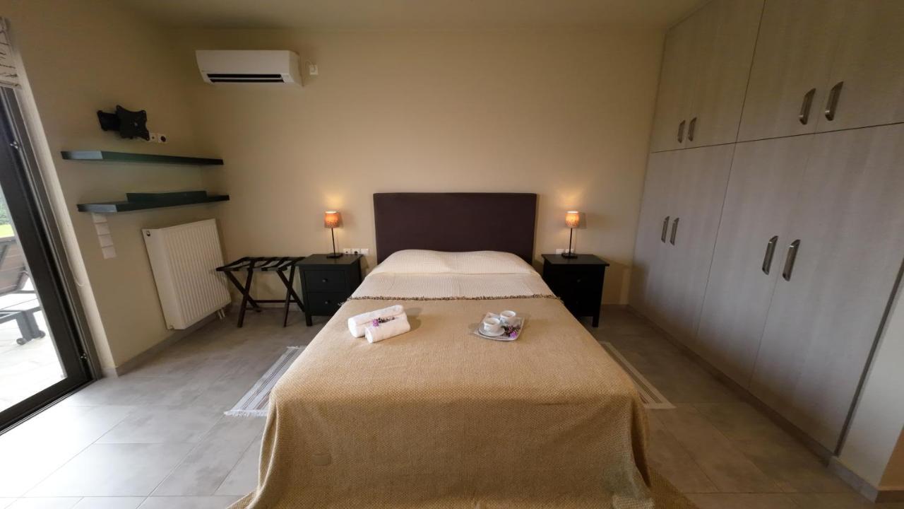 Ελιάδες - Eliades Apartments 카리스토스 외부 사진