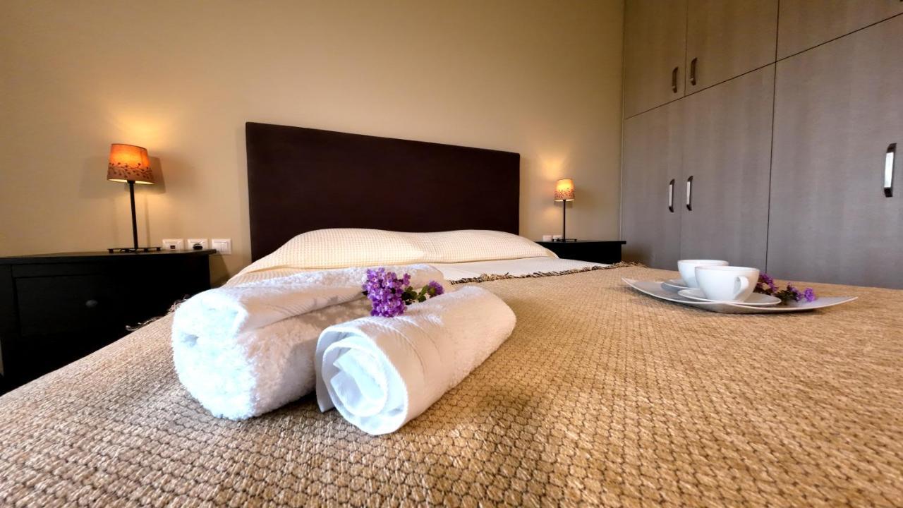 Ελιάδες - Eliades Apartments 카리스토스 외부 사진