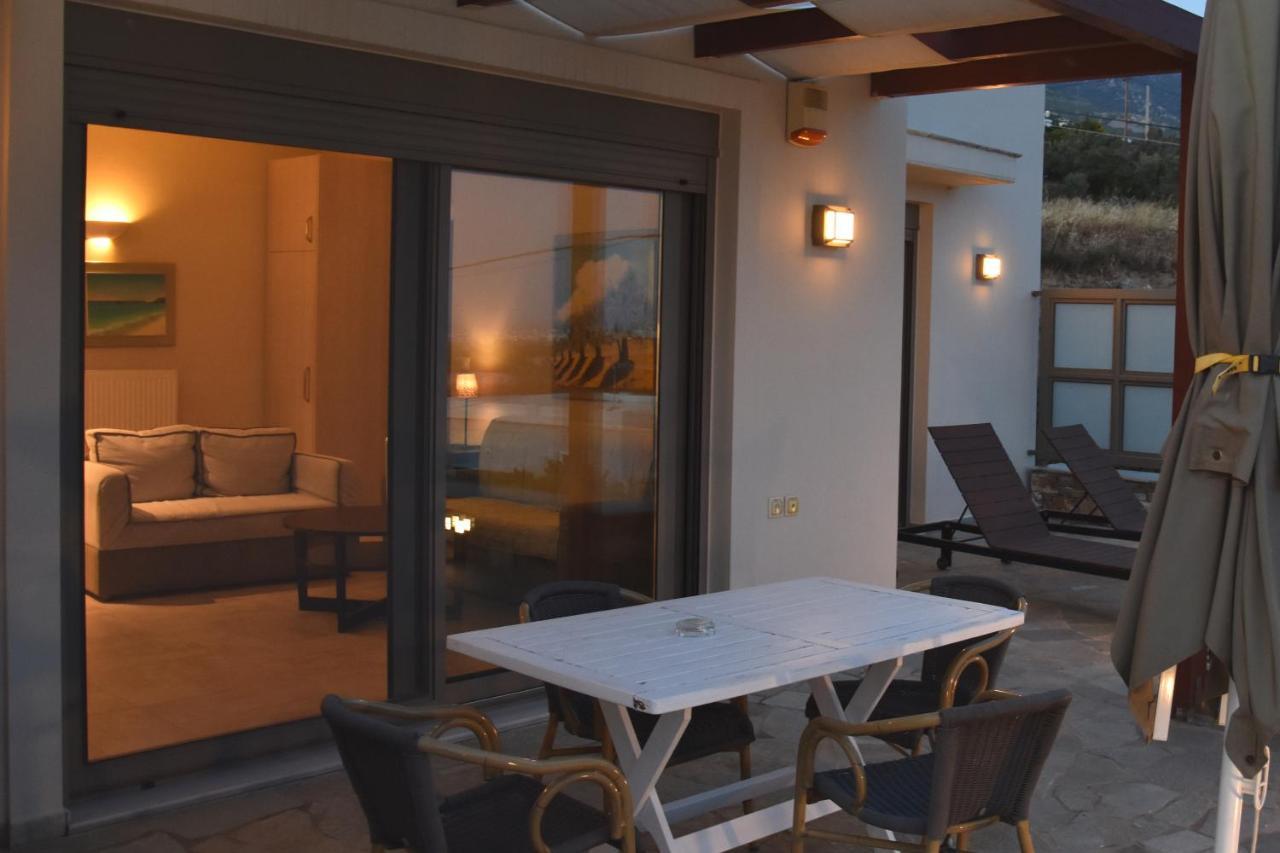 Ελιάδες - Eliades Apartments 카리스토스 외부 사진
